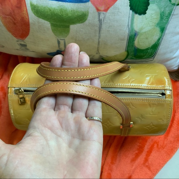 Louis Vuitton Monogram VERNIS Bedford beige bag - Picture 4 of 16